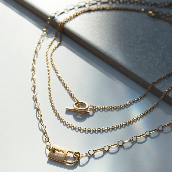 wellDunn jewelry Luck Gold Padlock Necklace Set - Picture 1 of 7